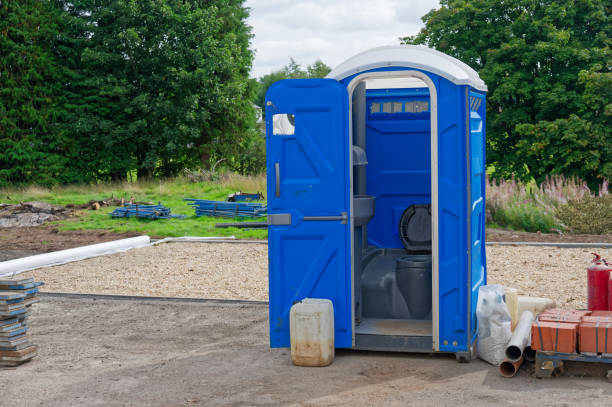 Best Standard Portable Toilet Rental  in Millbrae, CA
